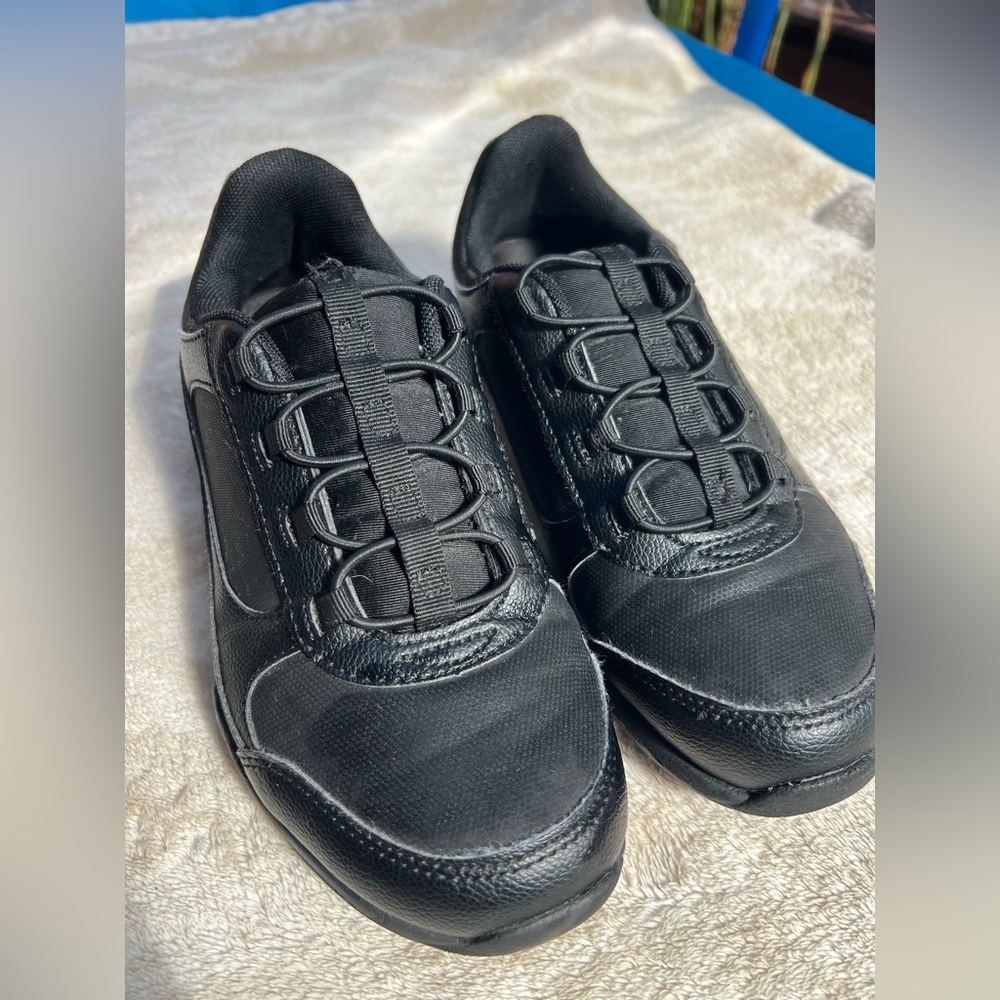 TredSafe Claire Women’s Work Shoes – Black | Size 6.5 | Slip Resistant